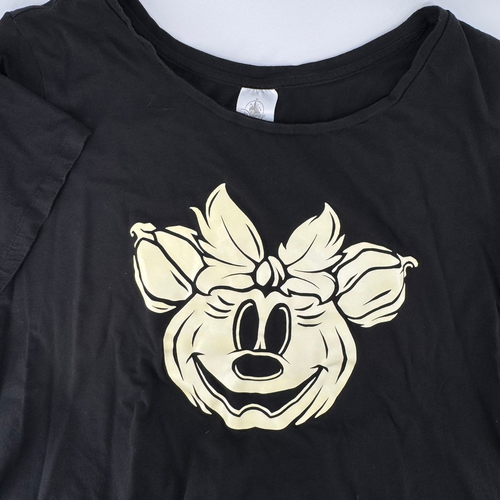 Disney T-Shirt Women 2X Black Minnie Mouse Pumpkin Halloween Graphic Short Sleev